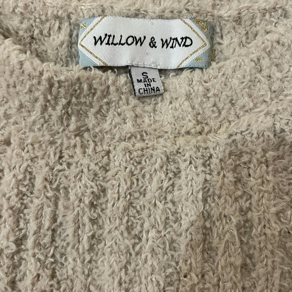 small taupe soft fuzzy polyester sweater - Picture 2 of 2
